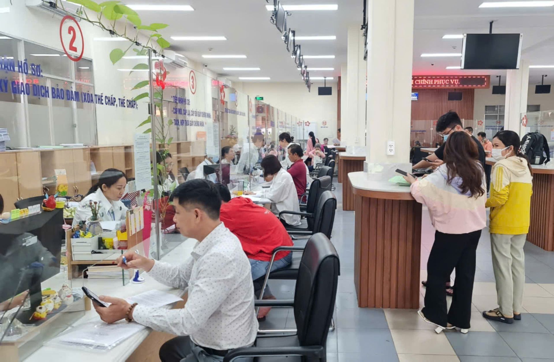 TP. Hồ Chí Minh quy định thời gian luân chuyển hồ sơ tính thuế khi chuyển mục đích sử dụng đất