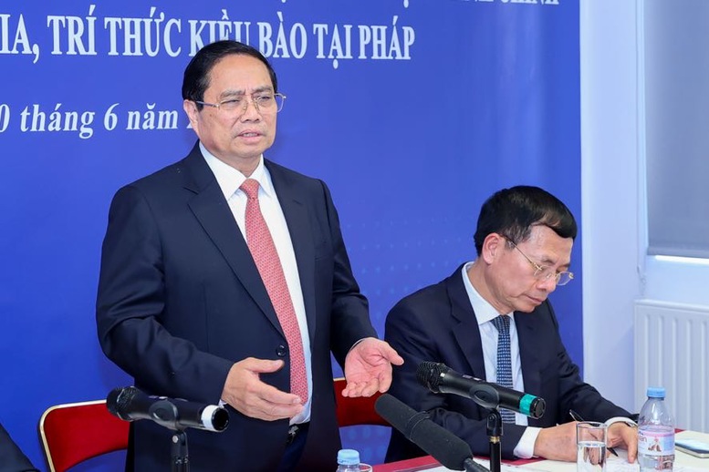 Thủ tướng cho biết chúng ta quyết tâm xây dựng nền kinh tế độc lập, tự chủ gắn với chủ động, tích cực hội nhập quốc tế sâu rộng, thực chất, hiệu quả; trong quá trình đó không thể không độc lập, tự chủ về công nghệ - Ảnh: VGP/Nhật Bắc