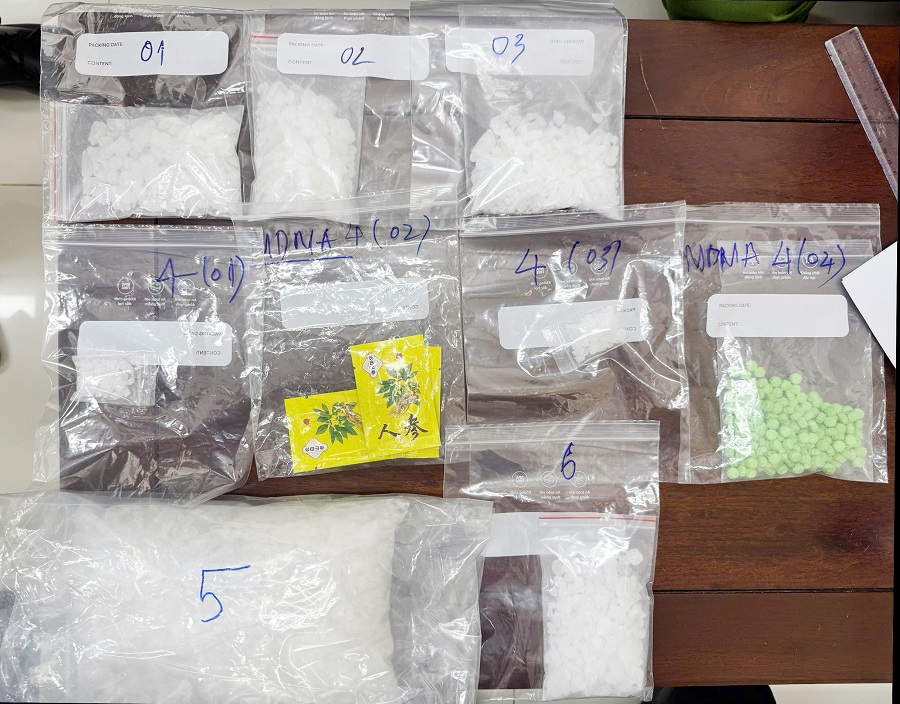 Tang vật bắt 2 kg ma túy