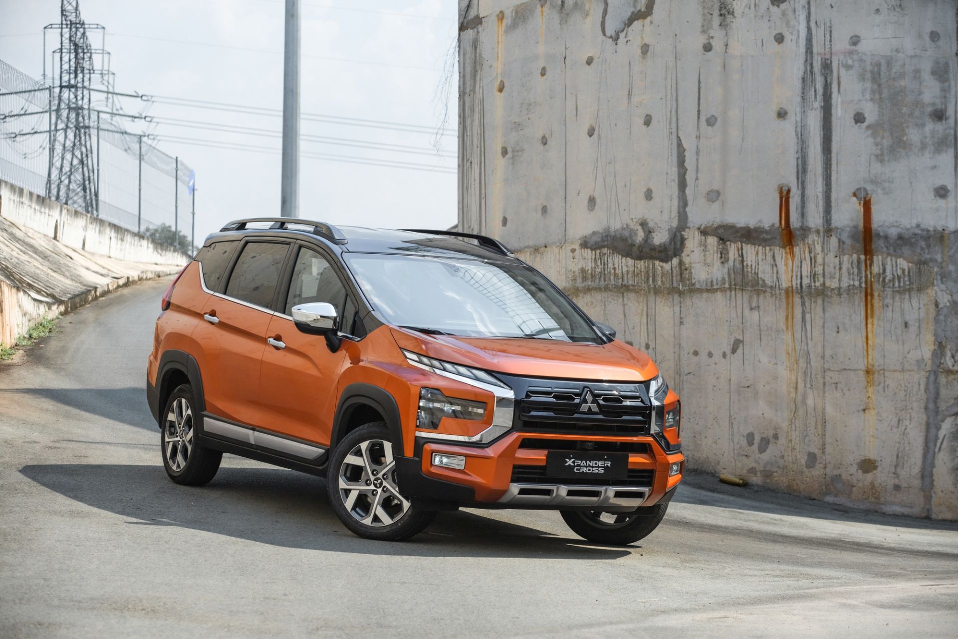 Tất cả 4 phiên bản Mitsubishi Xpander đều có ưu đãi phí trước bạ, kèm quà tặng phụ kiện và phiếu nhiên liệu. Tất cả 4 phiên bản Mitsubishi Xpander đều có ưu đãi phí trước bạ, kèm quà tặng phụ kiện và phiếu nhiên liệu.