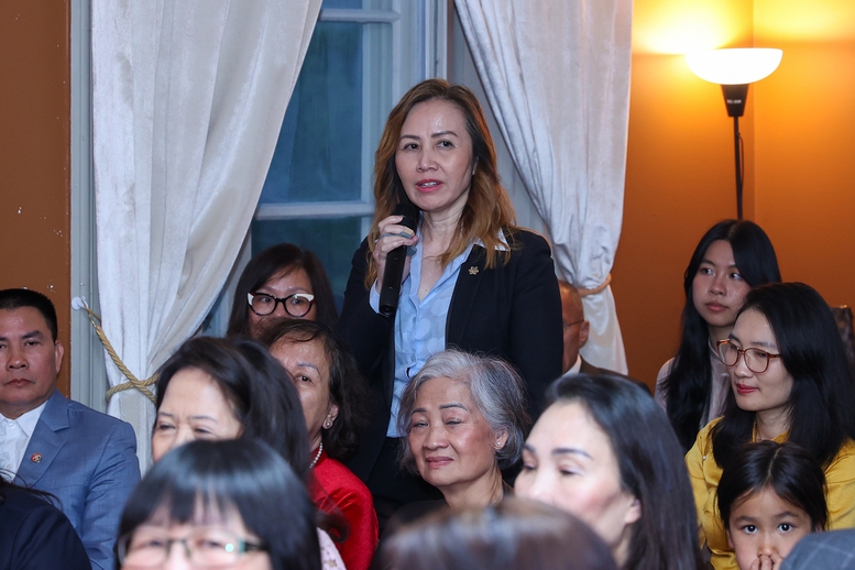 Bà Vũ Quỳnh Nga, chuyên gia trong lĩnh vực năng lượng hạt nhân, đề xuất Việt Nam xem xét hợp tác với Thụy Điển trong lĩnh vực này - Ảnh: VGP/Nhật Bắc