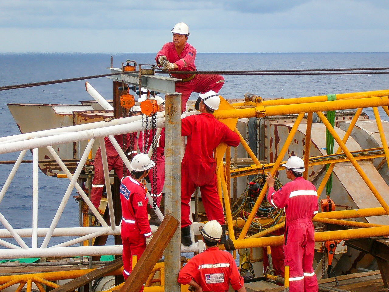 Người lao động PVEP mang trong mình bản lĩnh, tinh thần trách nhiệm và khát vọng đi “tìm dầu” để làm giàu cho Tổ quốc