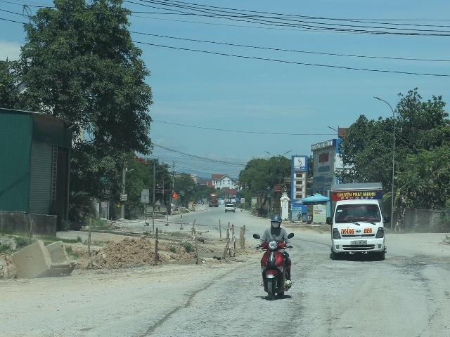 Tại Yên Thành, còn 703 m chưa được bàn giao do vướng mắc từ 42 hộ dân.