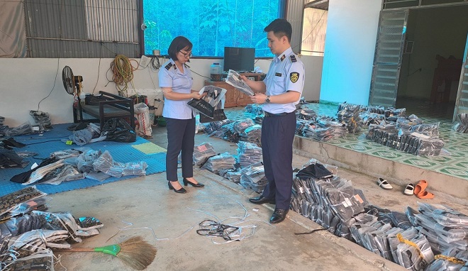 Quản lý thị trường Thái Nguyên xử lý gần 200 vụ vi phạm, thu hơn 2 tỷ đồng tiền phạt trong 5 tháng Quản lý thị trường Thái Nguyên xử lý gần 200 vụ vi phạm, thu hơn 2 tỷ đồng tiền phạt trong 5 tháng