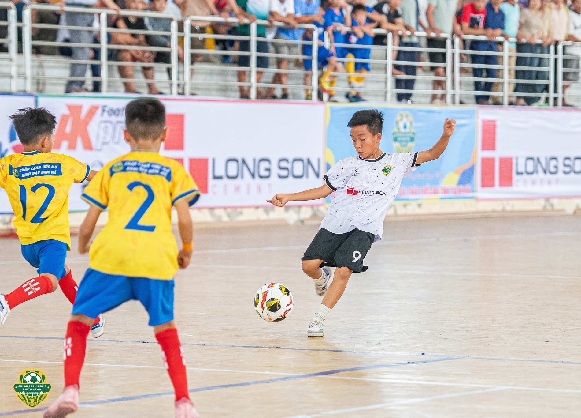 U10 Nghi Sơn vô địch lứa tuổi U10 giải Bóng đá Nhi đồng Báo Thanh Hóa lần thứ IV