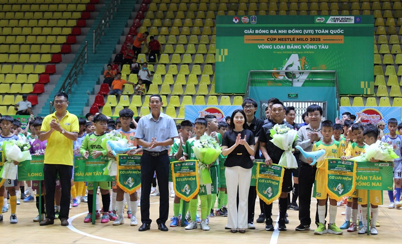 Khai mạc Giải bóng đá thiếu niên, nhi đồng U11, U13 toàn quốc khu vực miền Nam