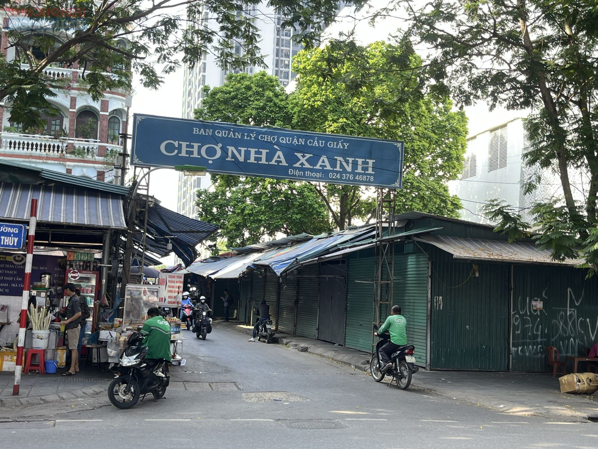 Hà Nội: Chợ Nhà Xanh đồng loạt đóng cửa, nỗi lo từ việc siết kiểm tra nguồn gốc hàng hóa