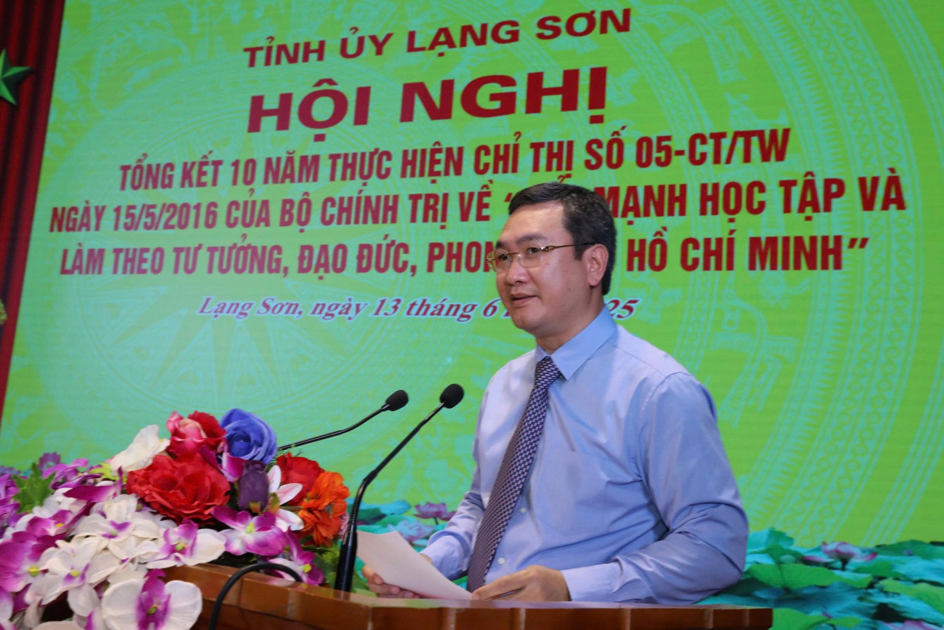 Phó Bí thư Tỉnh ủy Lạng Sơn Nguyễn Cảnh Toàn phát biểu tại hội nghị
