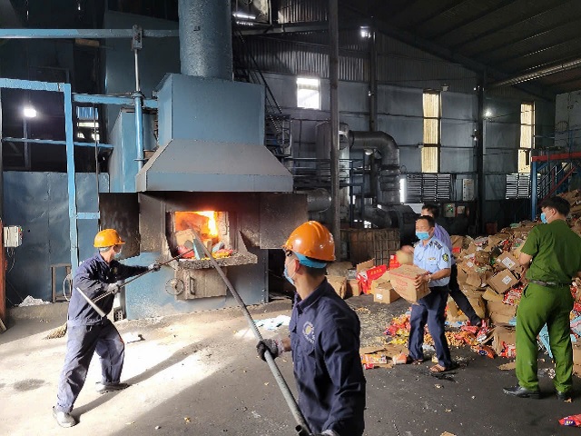 Phú Yên tiêu hủy một lượng hàng hóa trị giá trên 2,5 tỷ đồng