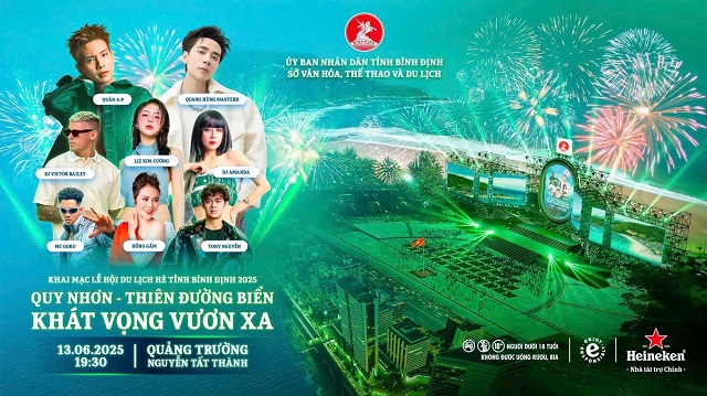 Pano quảng bá Chương trình Lễ hội Du lịch hè Bình Định – 2025. Ảnh: Viết Hiền