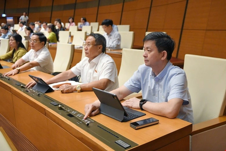 Quốc hội thông qua Luật Thuế tiêu thụ đặc biệt sửa đổi - Nhiều mặt hàng mới "lọt" vào diện chịu thuế