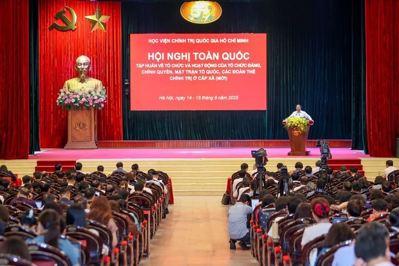 Thủ tướng Phạm Minh Chính: 63 tỉnh thành hay 34 tỉnh thành cũng là đất nước, là quê hương