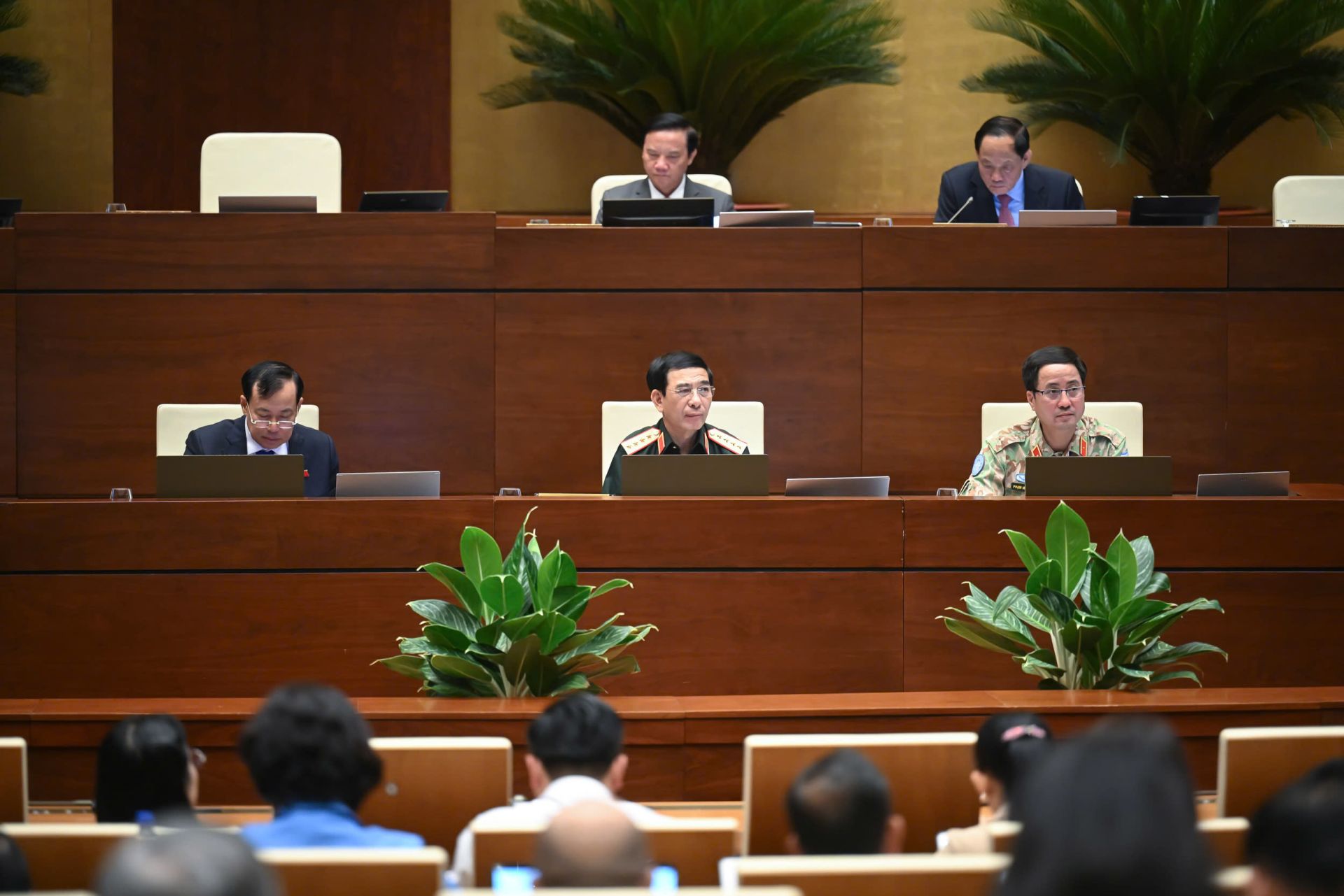 Đại diện cơ quan soạn thảo và cơ quan thẩm tra