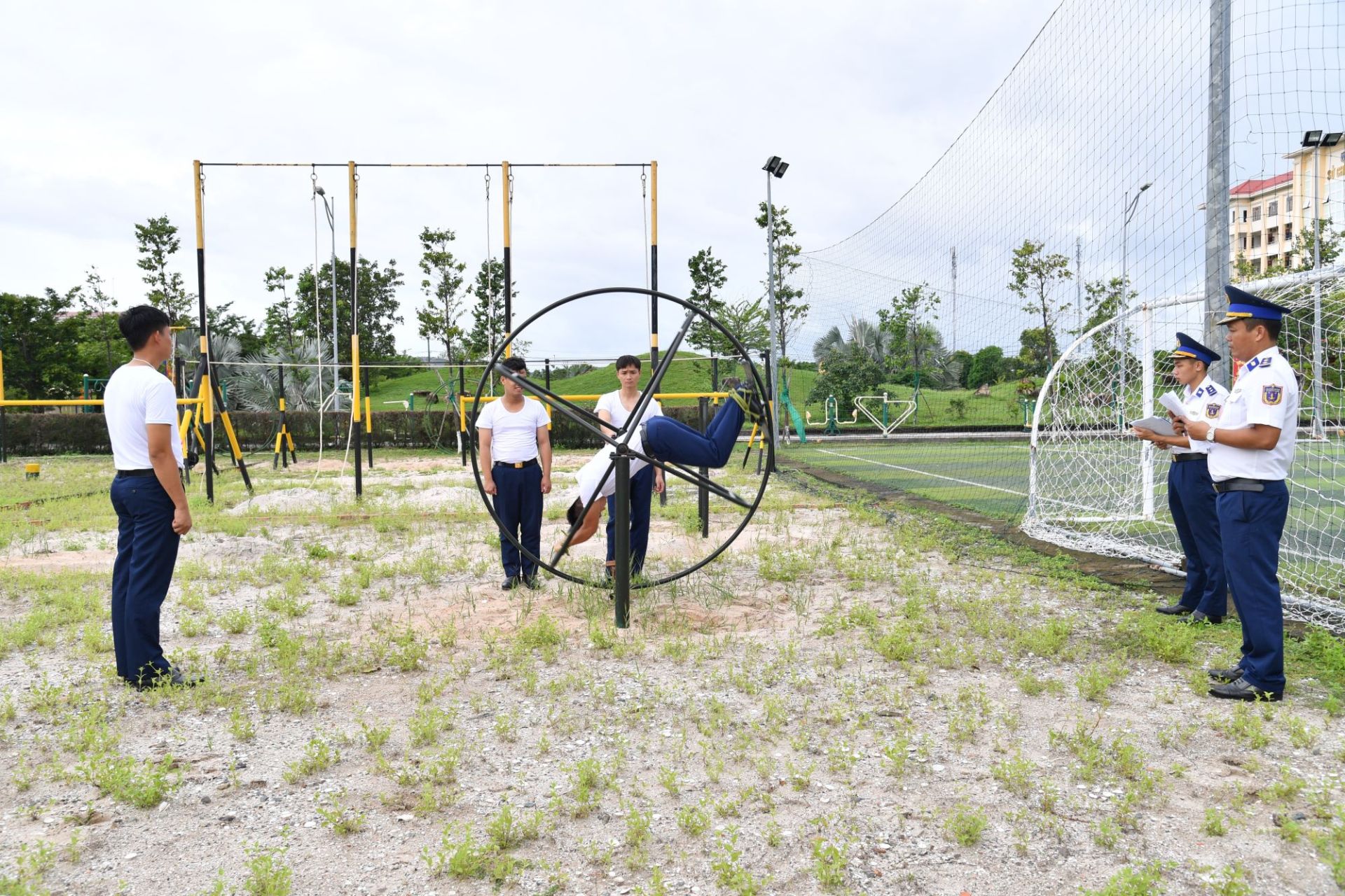 Tổ chức phương pháp huấn luyện Vòng quay trụ