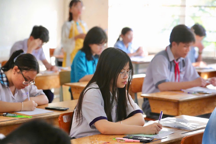 TP. Hồ Chí Minh: Dự báo điểm chuẩn vào lớp 10 tăng nhẹ