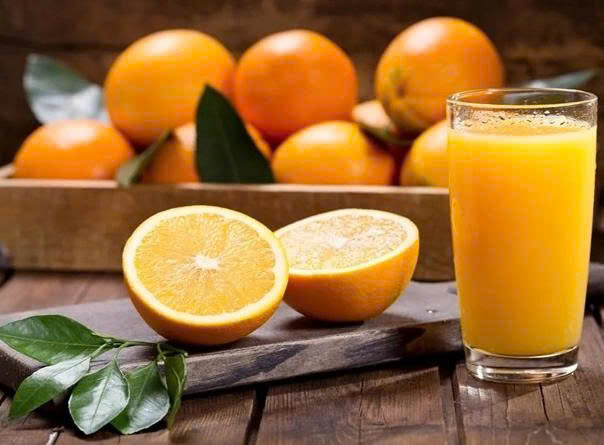 Nước cam tuy bổ dưỡng nhưng lại có thể "phản tác dụng" nếu chúng ta uống kiểu này