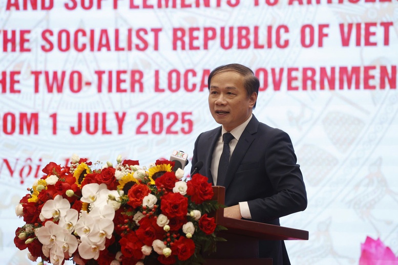 Phó Trưởng ban Tuyên giáo và Dân vận Trung ương Phạm Tất Thắng phát biểu khai mạc họp báo - Ảnh: VGP/Vũ Phong