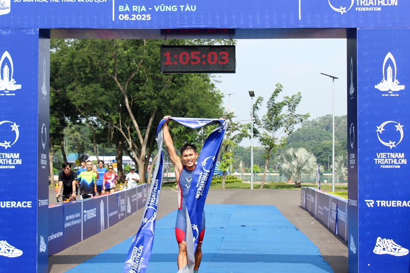 Khởi tranh Giải vô địch các CLB Triathlon quốc gia tại Bà Rịa – Vũng Tàu