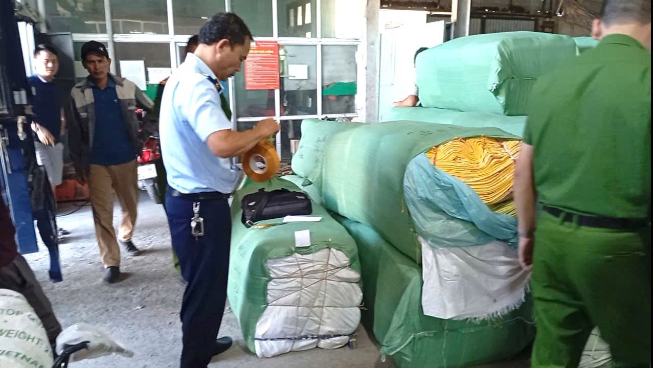 Nam Định: Phát hiện, xử lý 93 vụ vi phạm trong Tháng cao điểm chống buôn lậu, hàng giả