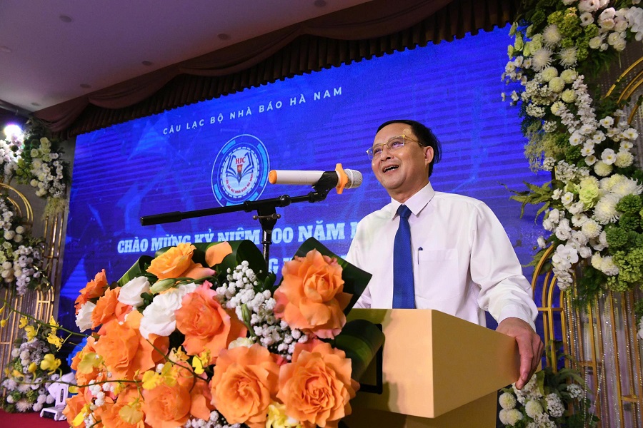 Phó chủ tịch Ủy ban nhân dân tỉnh Hà Nam - Nguyễn Đức Vượng phát biểu tại chương trình