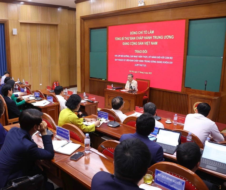 Tổng Bí thư Tô Lâm: Cán bộ dự nguồn cấp cao cần thấy rõ vinh dự và trách nhiệm