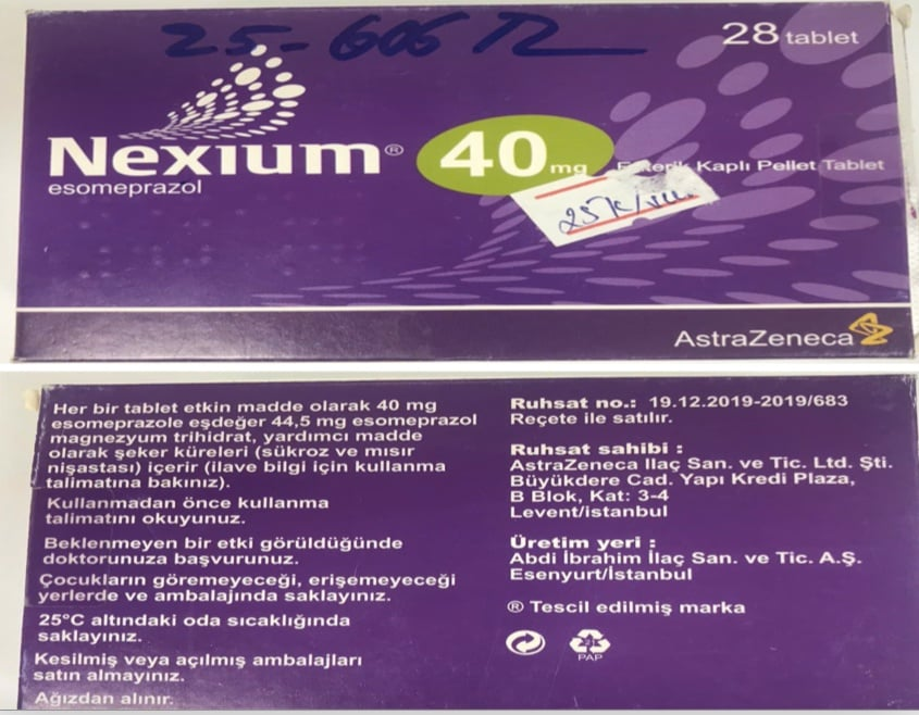 Cục Quản lý Dược cho biết trong tháng cao điểm, cơ quan chức năng đã phát hiện, truy tìm một số loại thuốc giả. Trong ảnh thuốc giả NEXIUM 40mg phát hiện tại nhà thuốc Đức Anh (Hà Nội). - Ảnh: Báo sức khỏe đời sống Cục Quản lý Dược cho biết trong tháng cao điểm, cơ quan chức năng đã phát hiện, truy tìm một số loại thuốc giả. Trong ảnh thuốc giả NEXIUM 40mg phát hiện tại nhà thuốc Đức Anh (Hà Nội). - Ảnh: Báo sức khỏe đời sống