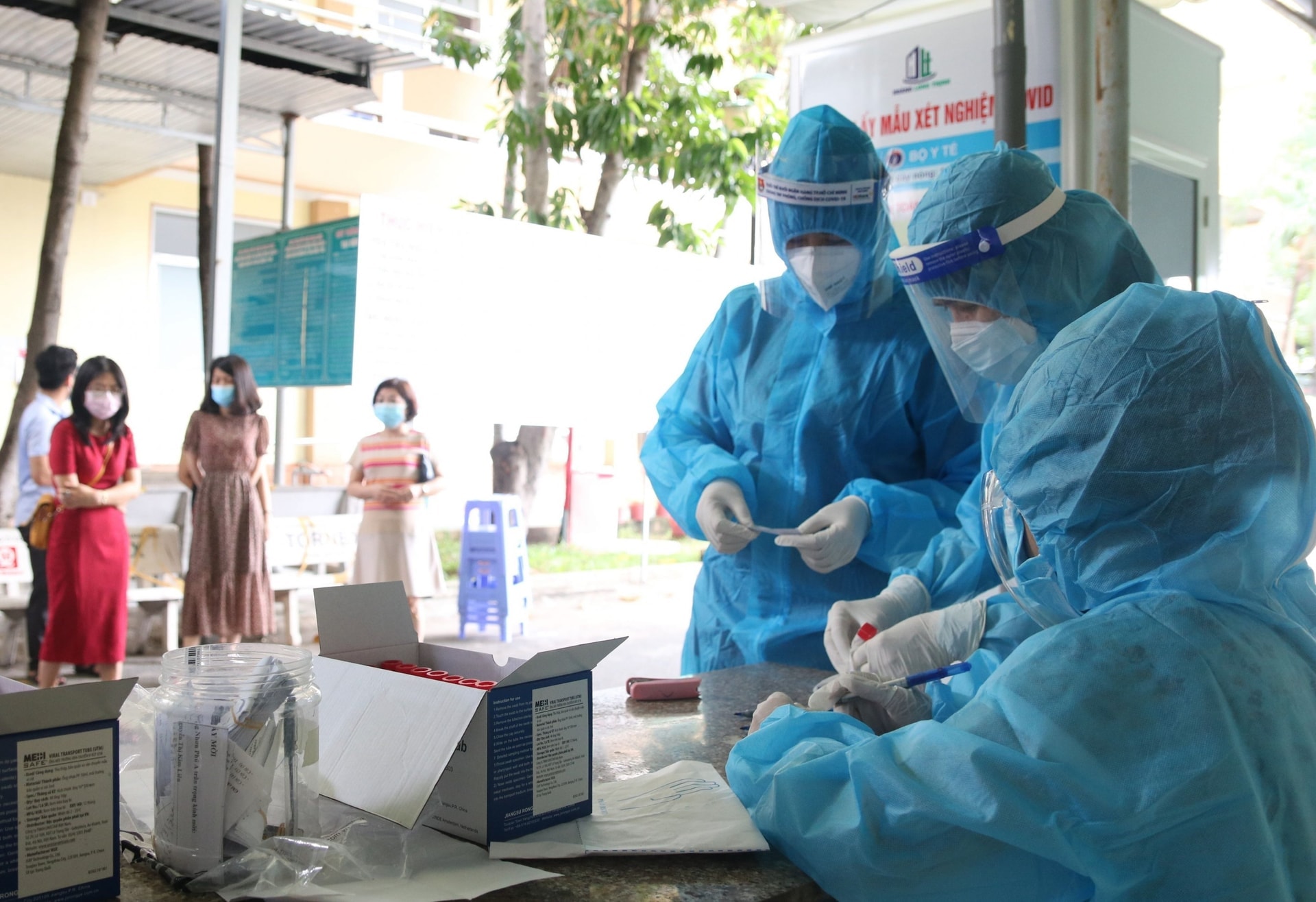TP. Hồ Chí Minh: Số ca nhiễm Covid-19 đang có khuynh hướng giảm nhanh