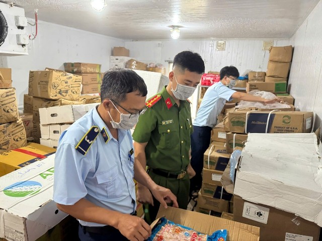 Quảng Bình siết chặt thị trường, bảo vệ quyền lợi người tiêu dùng