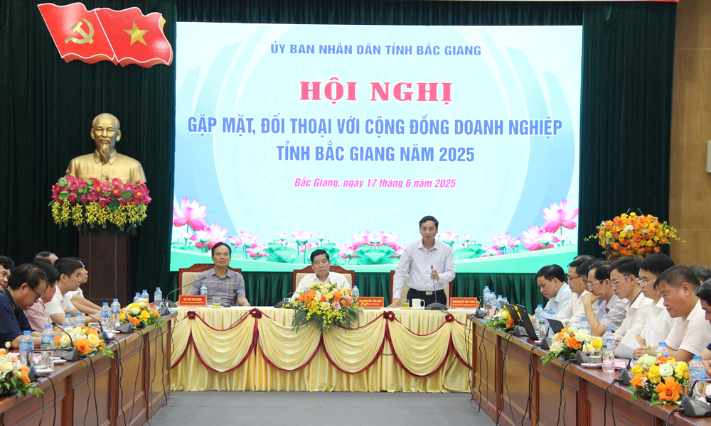 Lãnh đạo tỉnh Bắc Giang gặp mặt, đối thoại với doanh nghiệp