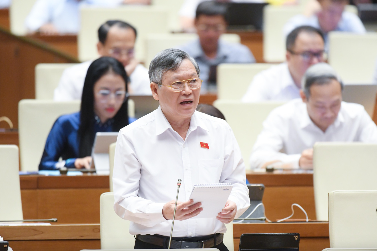 Đại biểu Quốc hội tỉnh Kon Tum Tô Văn Tám. Ảnh: Doãn Tấn