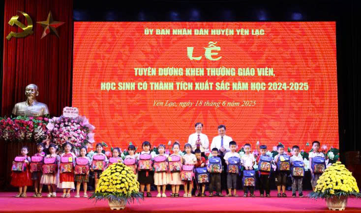 Vĩnh Phúc tuyên dương, khen thưởng thầy cô và học sinh đạt thành tích xuất sắc năm học 2024–2025