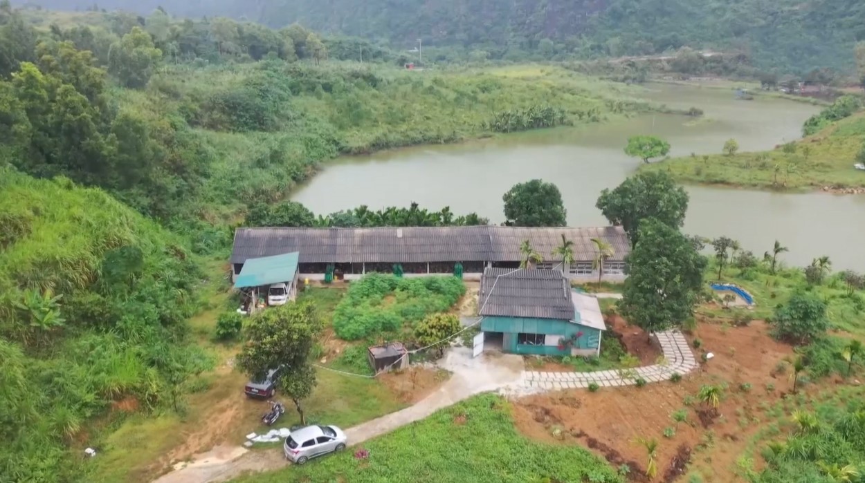 Một trang trại chăn nuôi theo chuẩn VietGap trên địa bàn tỉnh. Một trang trại chăn nuôi theo chuẩn VietGap trên địa bàn tỉnh.