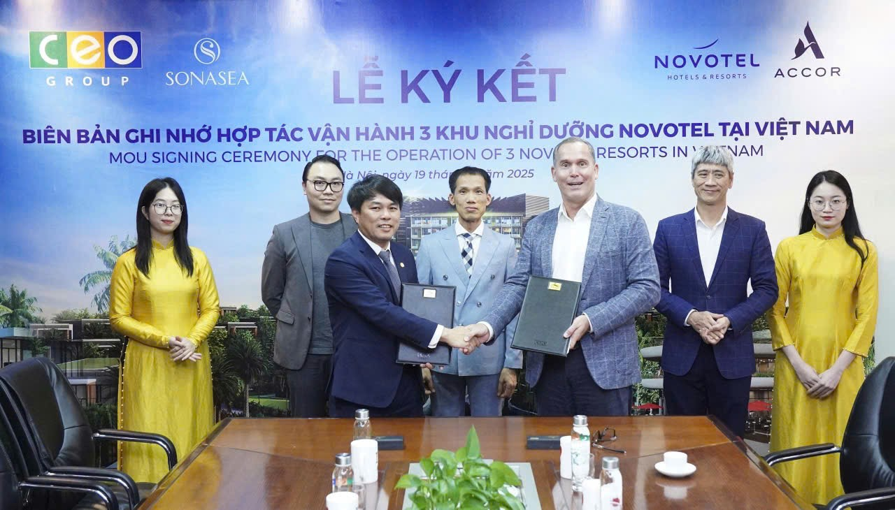 Toàn cảnh Lễ ký kết Biên bản ghi nhớ hợp tác vận hành 3 khu nghỉ dưỡng Novotel tại Việt Nam giữa Tập đoàn CEO và Tập đoàn Accor