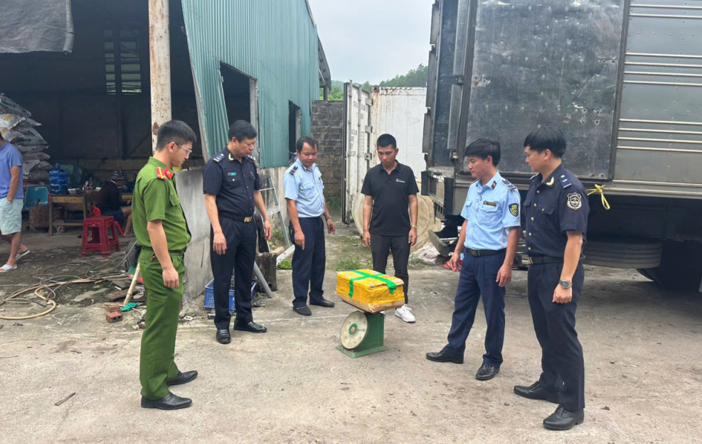 Quảng Ninh: 6 tháng đầu năm xử lý hơn 1.460 vụ buôn lậu, gian lận thương mại