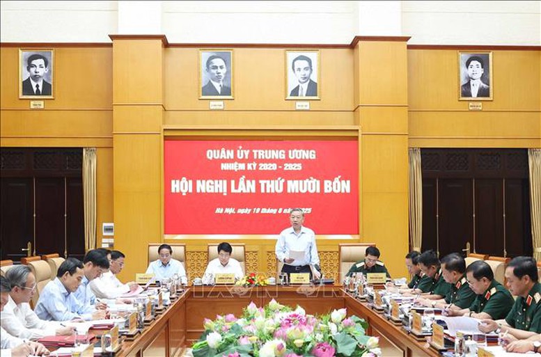 Tổng Bí thư nhấn mạnh, quyết liệt trong duy trì, củng cố, mở rộng hợp tác quốc phòng tin cậy với các nước, các đối tác; ưu tiên các nước láng giềng, các nước trong khu vực, các nước lớn, các đối tác chiến lược, đối tác toàn diện và các nước bạn bè truyền thống, xây dựng, củng cố lòng tin chiến lược, bảo đảm cao nhất lợi ích quốc gia - dân tộc - Ảnh: TTXVN Tổng Bí thư nhấn mạnh, quyết liệt trong duy trì, củng cố, mở rộng hợp tác quốc phòng tin cậy với các nước, các đối tác; ưu tiên các nước láng giềng, các nước trong khu vực, các nước lớn, các đối tác chiến lược, đối tác toàn diện và các nước bạn bè truyền thống, xây dựng, củng cố lòng tin chiến lược, bảo đảm cao nhất lợi ích quốc gia - dân tộc - Ảnh: TTXVN