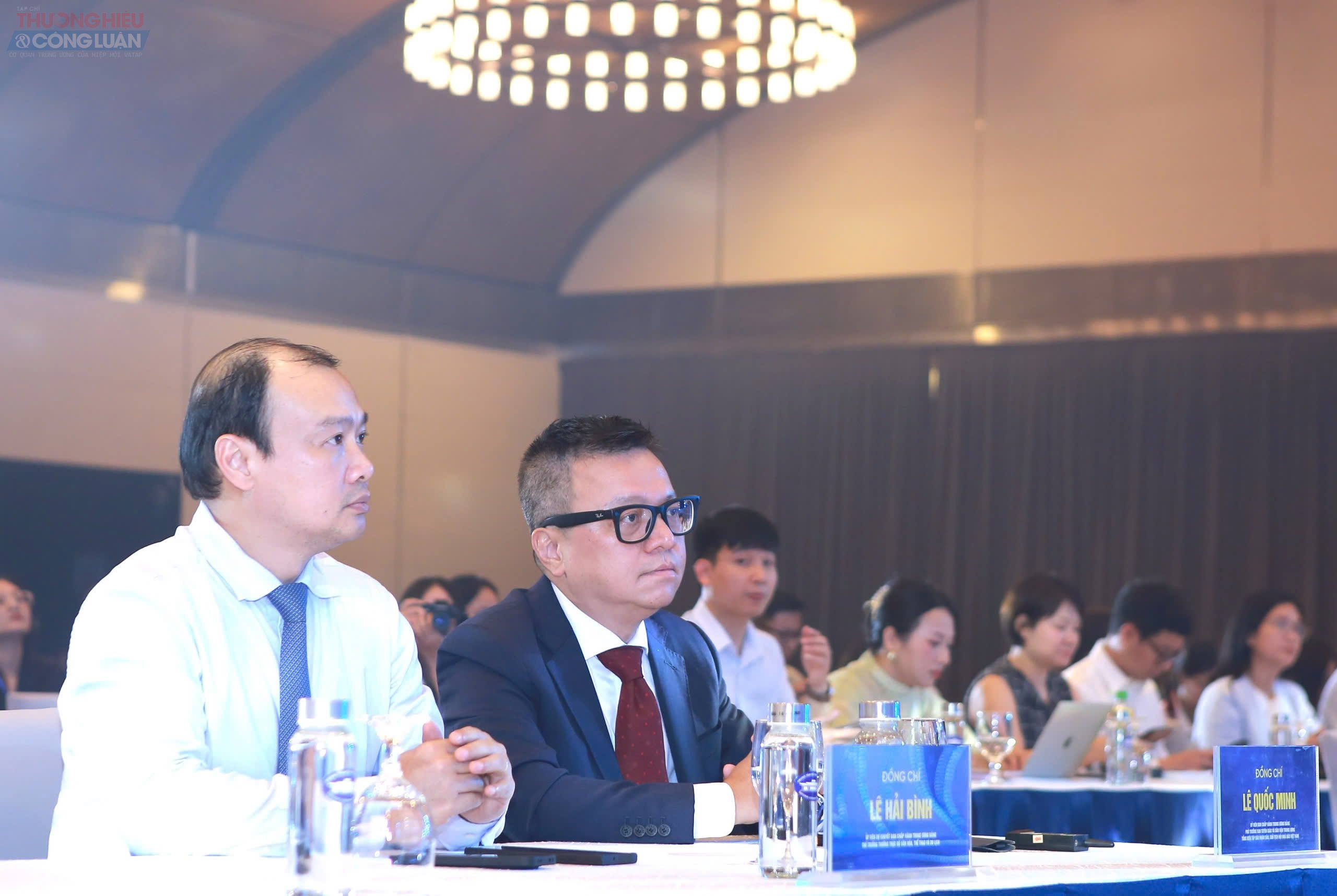 Các đại biểu tham dự phiên khai mạc Diễn đàn Báo chí toàn quốc lần thứ 2. Ảnh: Huế Minh