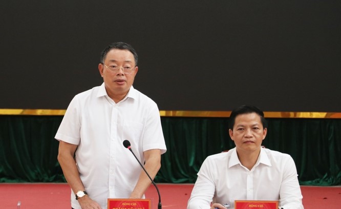 Phó Chủ nhiệm Ủy ban Kiểm tra Trung ương Hoàng Văn Trà kết luận buổi làm việc. Phó Chủ nhiệm Ủy ban Kiểm tra Trung ương Hoàng Văn Trà kết luận buổi làm việc.