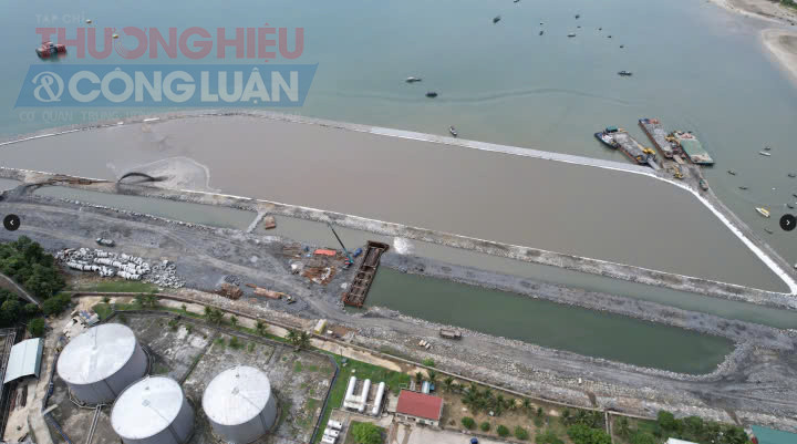 Phó Thủ tướng Thường trực Chính phủ Nguyễn Hòa Bình ký Quyết định số 1142/QĐ-TTg ngày 13/6/2025 về Thành lập Khu thương mại tự do TP. Đà Nẵng có quy mô khoảng 1.881 ha