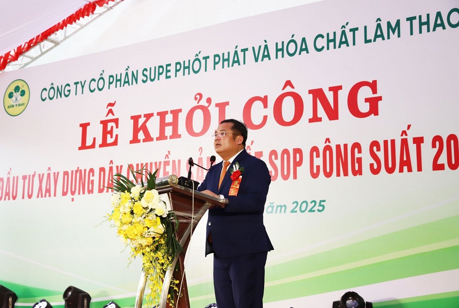 Ủy viên Ban Chấp hành Đảng bộ Chính phủ, Bí thư Đảng ủy, Chủ tịch Hội đồng thành viên Tập đoàn Hóa chất Việt Nam Phùng Quang Hiệp Ủy viên Ban Chấp hành Đảng bộ Chính phủ, Bí thư Đảng ủy, Chủ tịch Hội đồng thành viên Tập đoàn Hóa chất Việt Nam Phùng Quang Hiệp