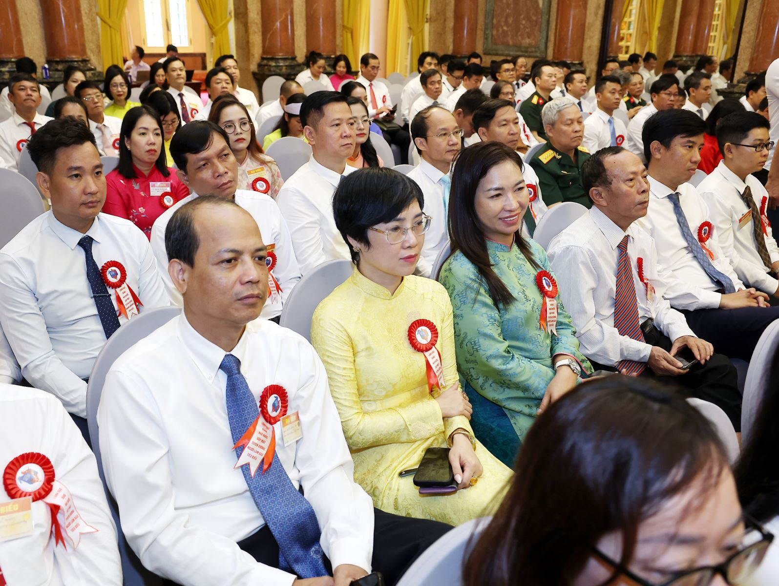 Các nhà báo tiêu biểu toàn quốc tại buổi gặp mặt. Ảnh: Lâm Khánh/ TTXVN Các nhà báo tiêu biểu toàn quốc tại buổi gặp mặt. Ảnh: Lâm Khánh/ TTXVN