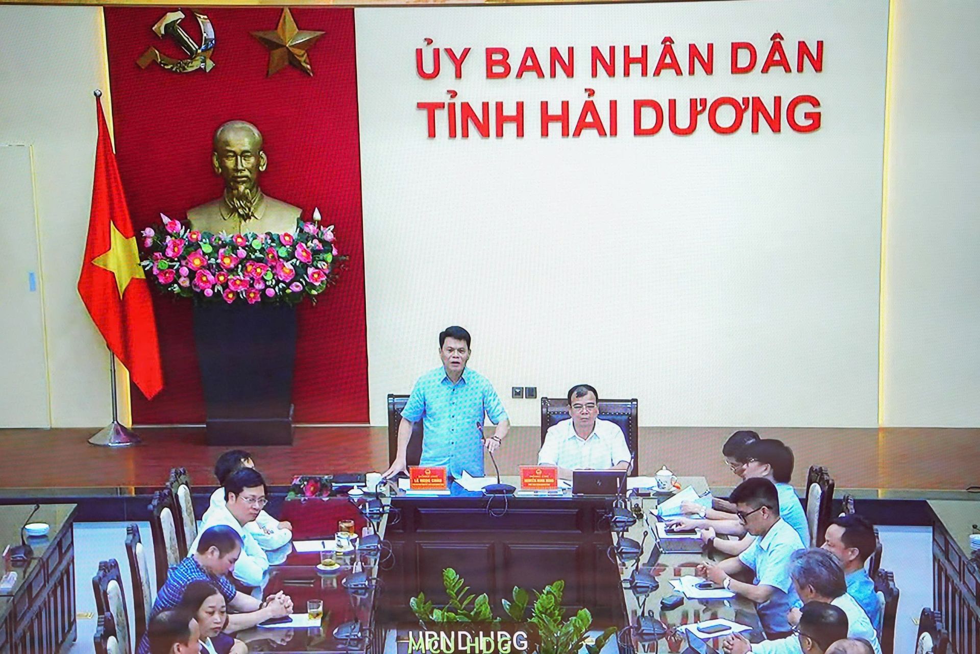 Quang cảnh điểm cầu Hải Dương: Chủ tịch UBND tỉnh Hải Dương Lê Ngọc Châu phát biểu chỉ đạo tại Hội nghị