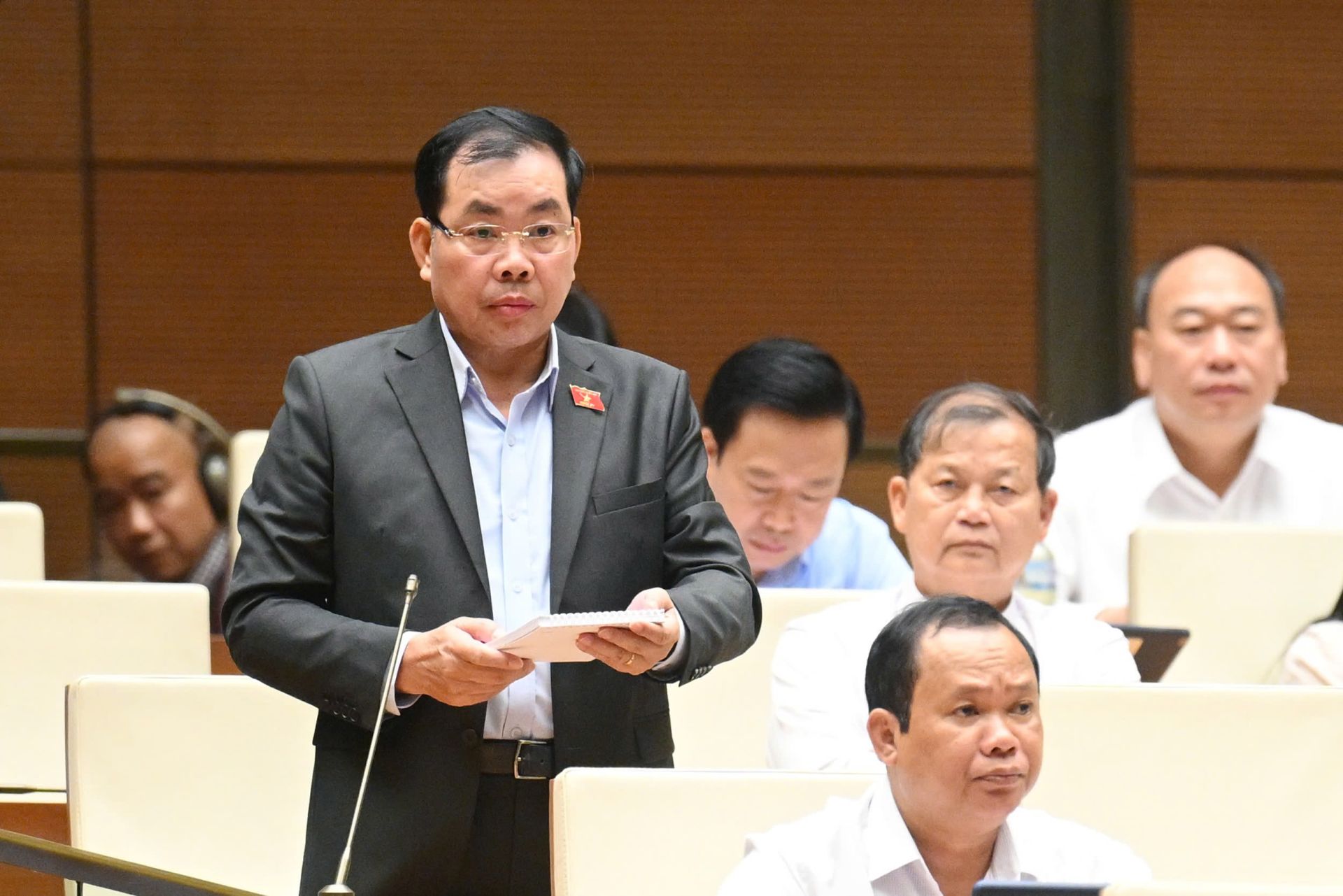 Đại biểu Nguyễn Quang Huân – Đoàn ĐBQH tỉnh Bình Dương