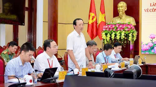 Thứ trưởng Giáo dục và Đào tạo Phạm Ngọc Thưởng phát biểu chỉ đạo. Thứ trưởng Giáo dục và Đào tạo Phạm Ngọc Thưởng phát biểu chỉ đạo.