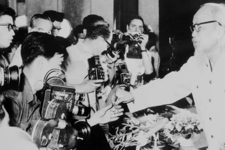 Tầm nhìn vượt thời đại của Chủ tịch Hồ Chí Minh về báo chí