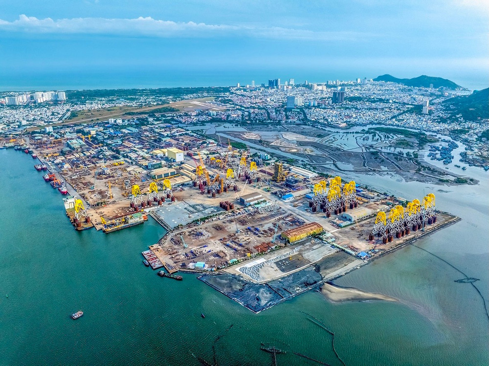 Petrovietnam tiên phong, thể hiện năng lực quản trị ngày càng hiện đại, đóng góp lớn cho ngân sách nhà nước và đầu tư vào các dự án chiến lược Petrovietnam tiên phong, thể hiện năng lực quản trị ngày càng hiện đại, đóng góp lớn cho ngân sách nhà nước và đầu tư vào các dự án chiến lược