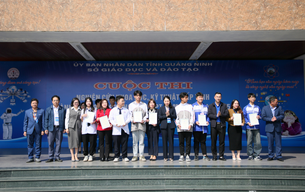 Quảng Ninh thúc đẩy sáng tạo khoa học kỹ thuật trong học sinh, sinh viên