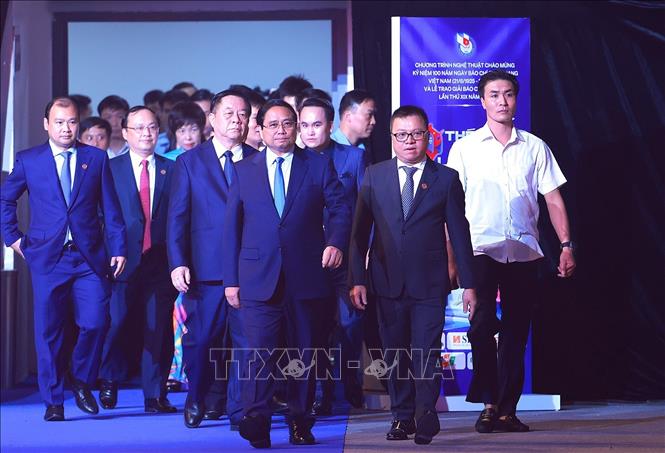 Thủ tướng Phạm Minh Chính dự Chương trình nghệ thuật chào mừng kỷ niệm 100 năm ngày Báo chí cách mạng Việt Nam và trao Giải Báo chí quốc gia lần thứ XIX năm 2024