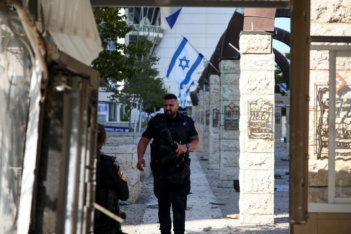 Israel và Iran tiếp tục giao tranh, IAEA cảnh báo thảm họa hạt nhân toàn khu vực