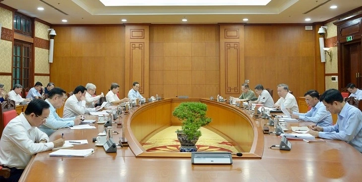 Toàn văn Kết luận 169 của Bộ Chính trị về sắp xếp tổ chức bộ máy và đơn vị hành chính