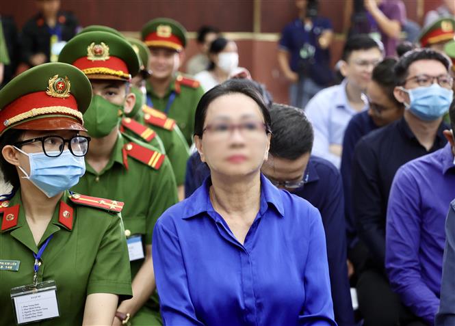 Bị cáo Trương Mỹ Lan tại phiên xét xử phúc thẩm của Toà án Nhân dân Cấp cao Thành phố Hồ Chí Minh ngày 4/11. Ảnh: Thanh Vũ/TTXVN Bị cáo Trương Mỹ Lan tại phiên xét xử phúc thẩm của Toà án Nhân dân Cấp cao Thành phố Hồ Chí Minh ngày 4/11. Ảnh: Thanh Vũ/TTXVN